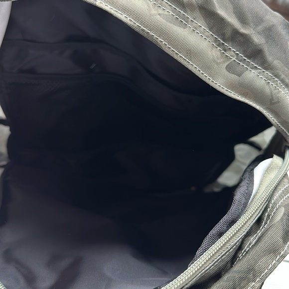 NWT VS PINK Campus Backpack Camo - Picture 5 of 7